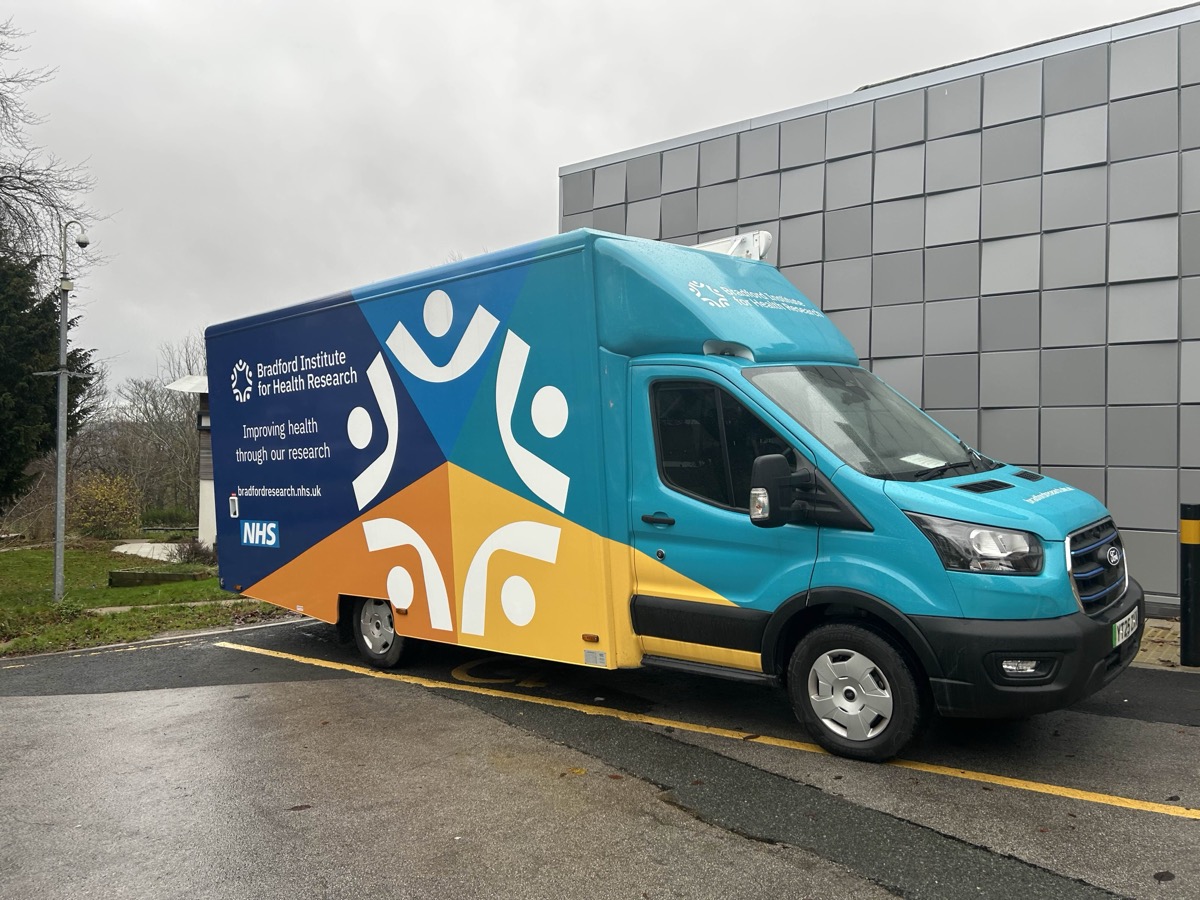 The Brain Bus parked in a community setting